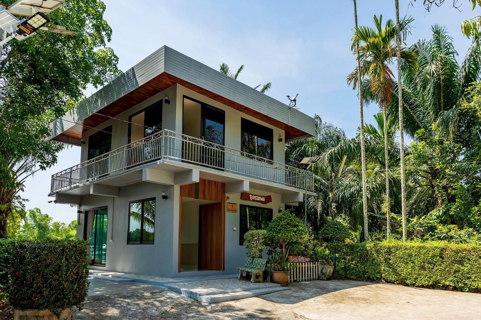 Neenlawat Riverside Surat Thani Extérieur photo