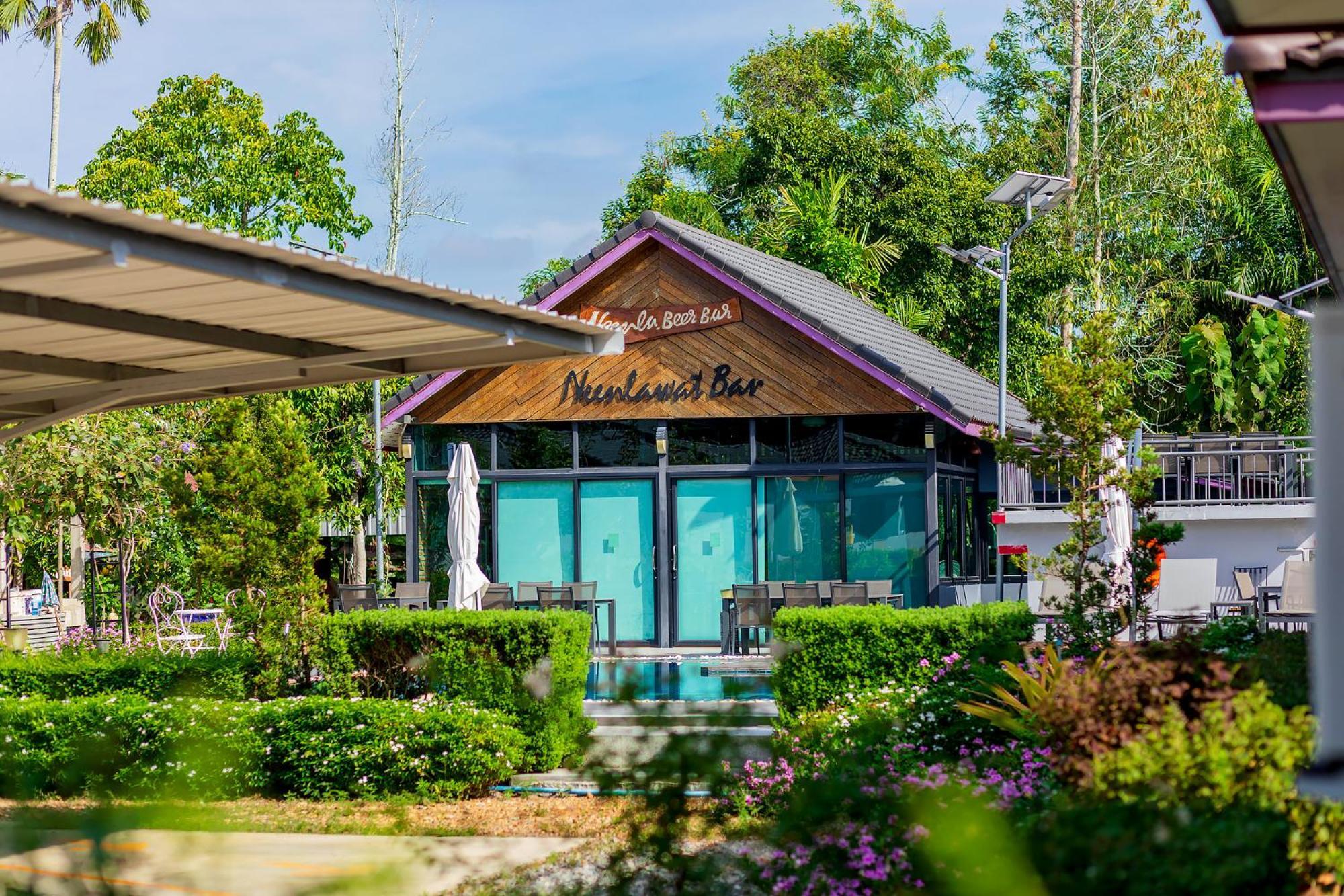 Neenlawat Riverside Surat Thani Extérieur photo